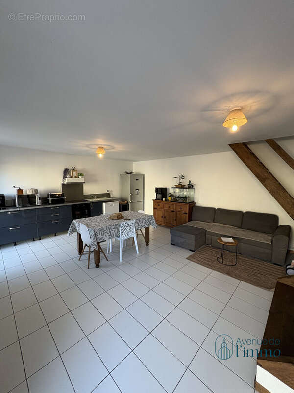 Maison 139 m² à Doue-La-Fontaine  - photo 4