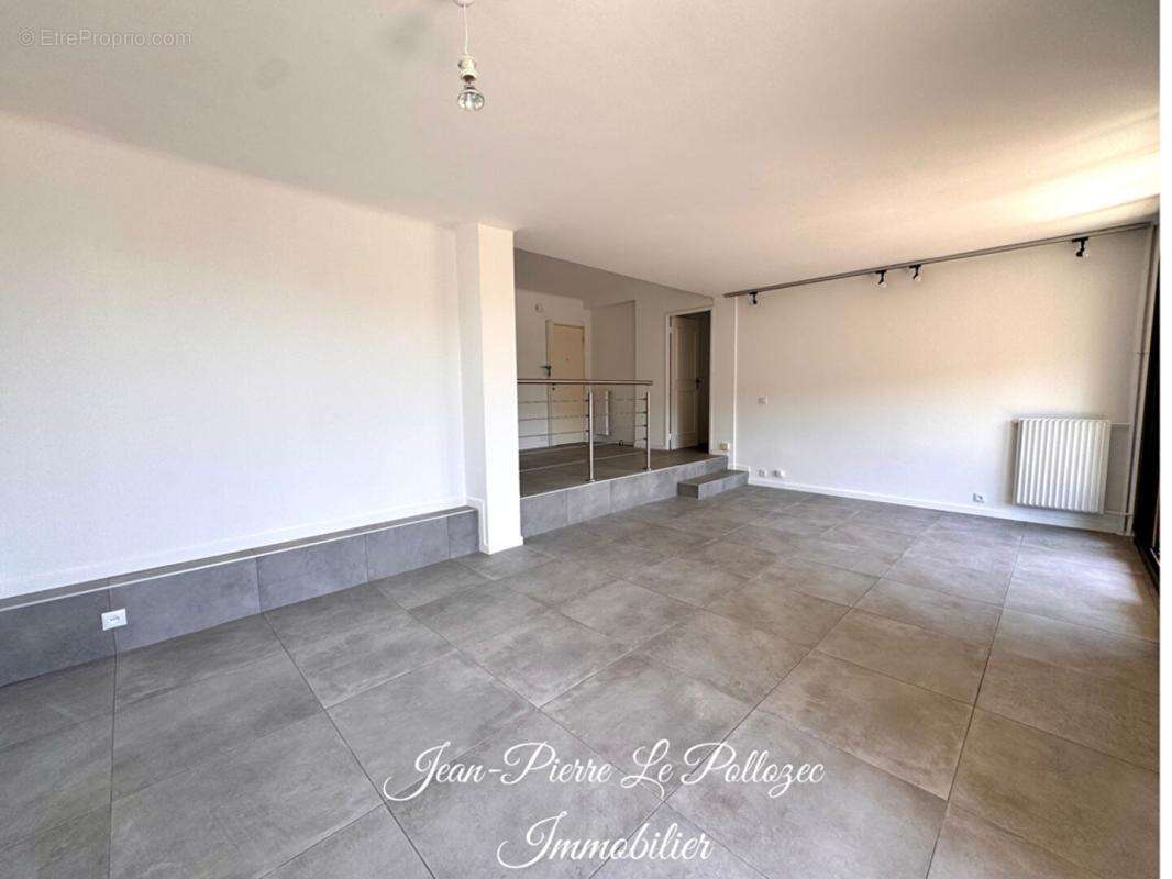 Appartement type 3/4 entièrement rénové - photo 5