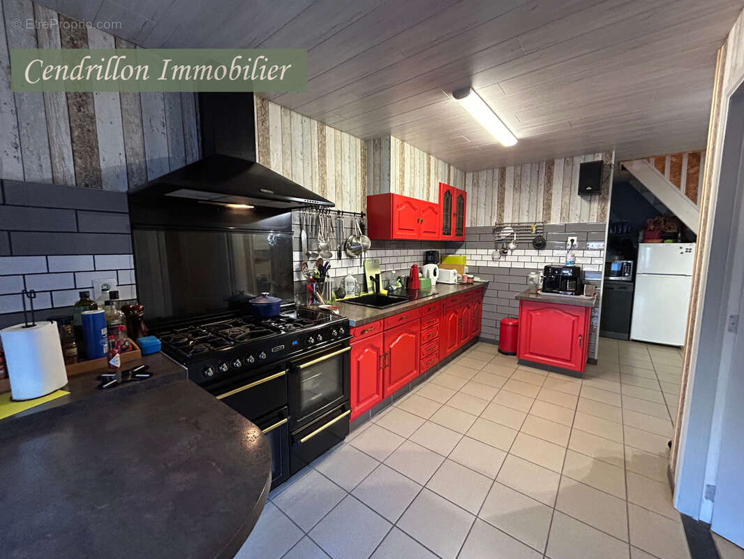 Maison à MONTBOUCHER