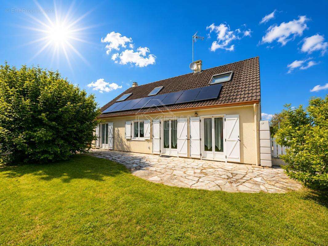 Maison à ROSNY-SUR-SEINE