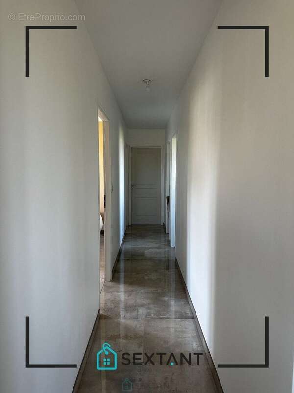 Maison à MESNIL-RAOUL