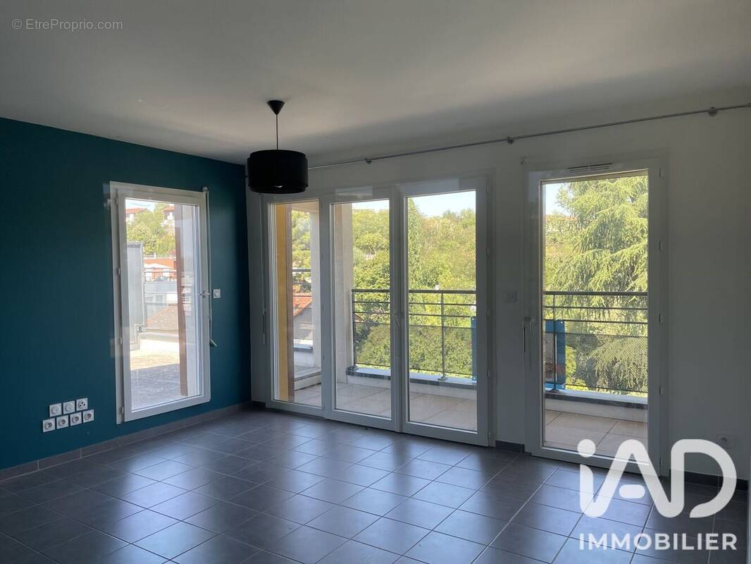 Photo 1 - Appartement à GRIGNY
