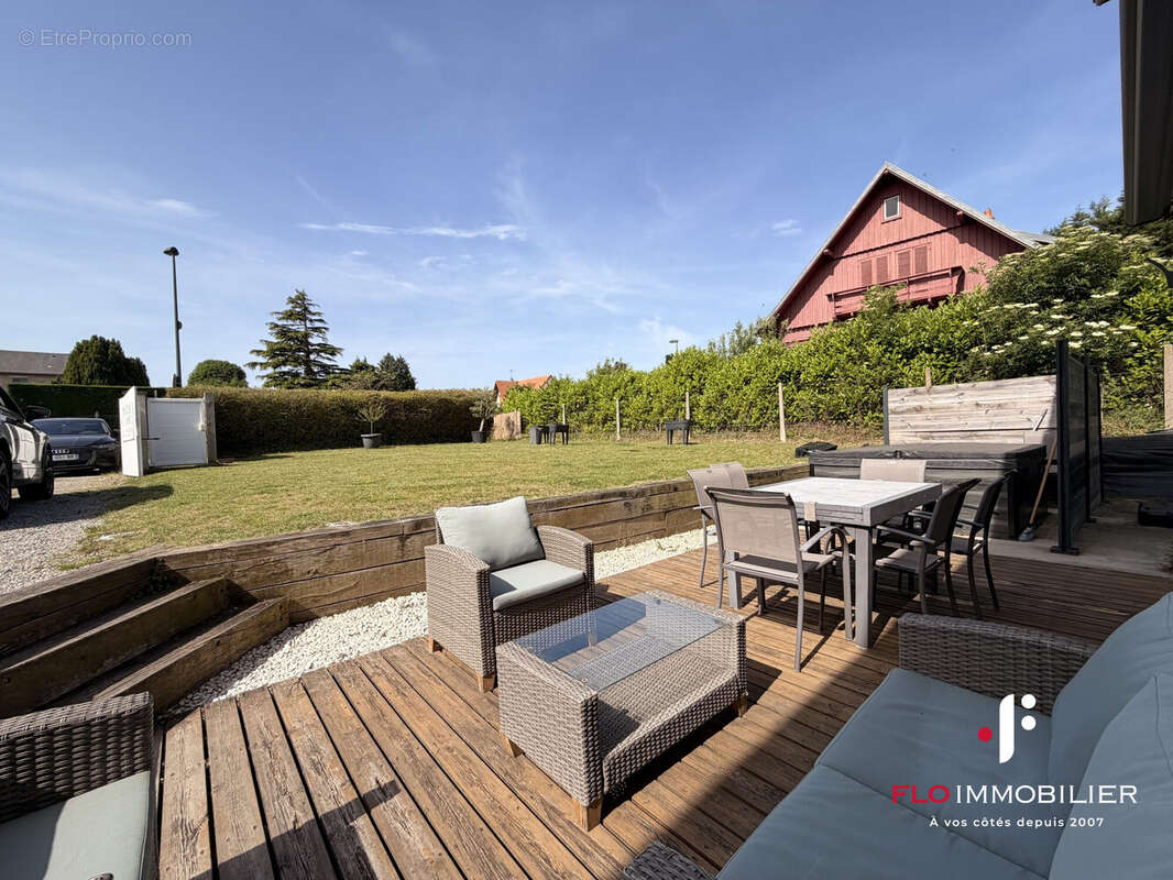 Maison à MERVILLE-FRANCEVILLE-PLAGE