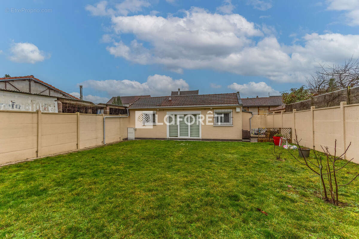 Maison à JUVISY-SUR-ORGE