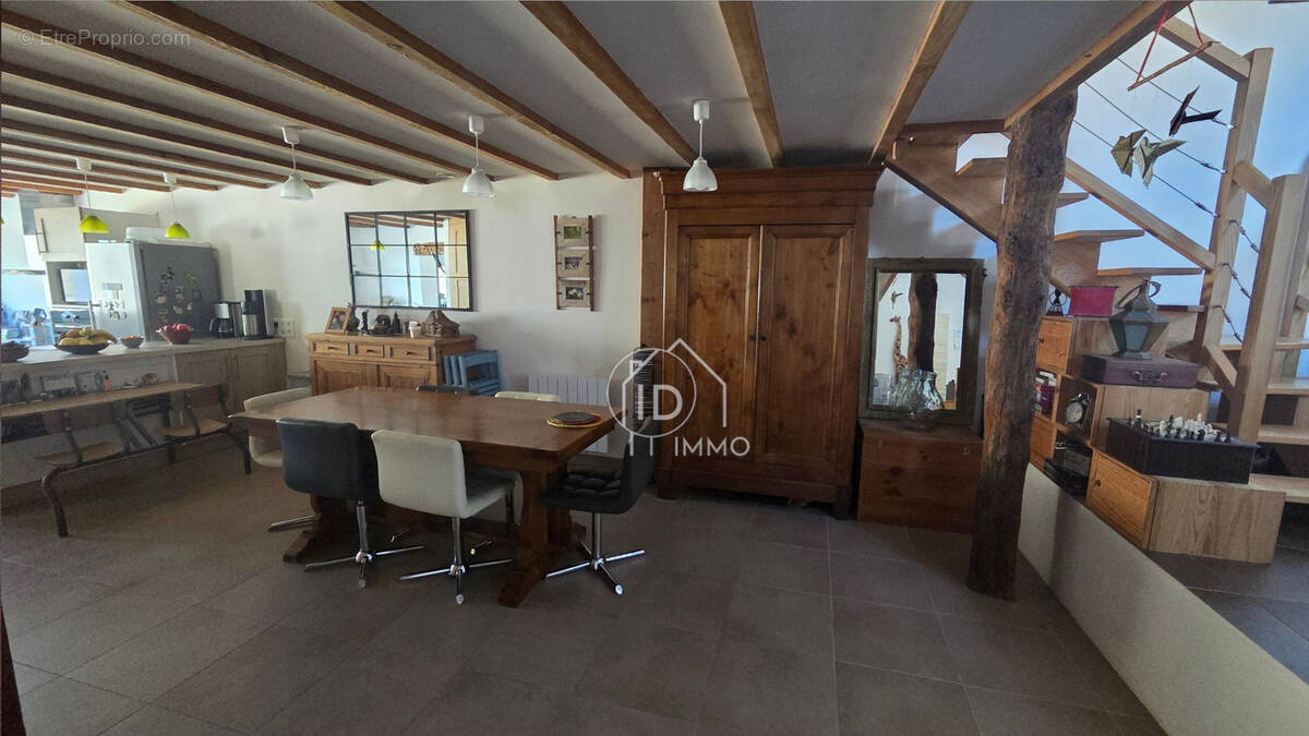 Maison à VILLEFRANCHE-DE-LONCHAT