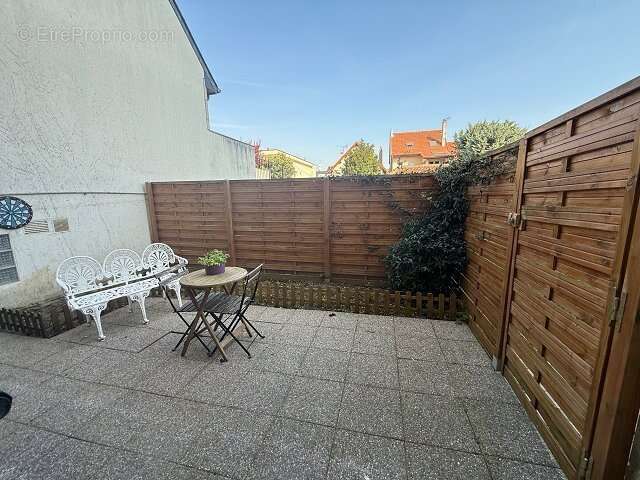 Appartement à MAISONS-ALFORT