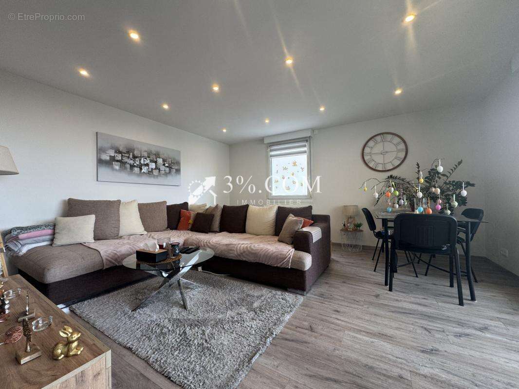 3%COM beau F3 avec terrasse et 2 places de parking- cave - photo 6