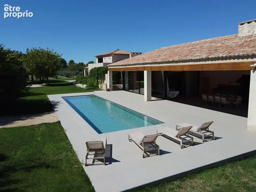 Eygalières , L' oliveraie d'Eygalières , domaine contemporain d'environ 635 m² sur près de 2 hectares avec vue Alpilles, piscine - photo 23