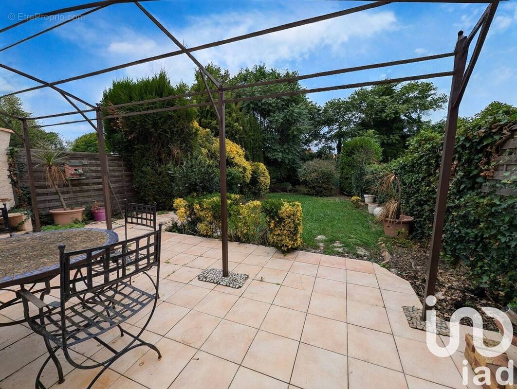 Photo 1 - Maison à CHATEAUBERNARD