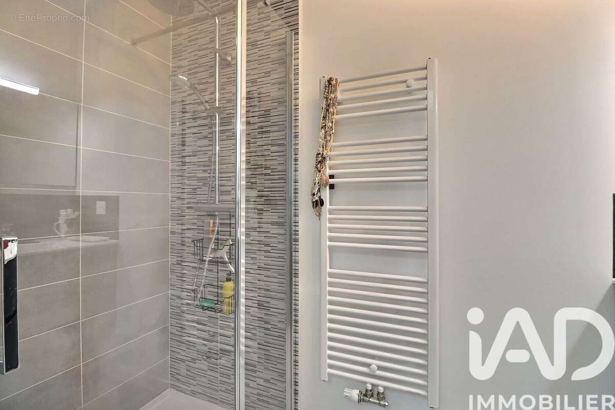 Appartement 110 m² à Talence  - photo 9
