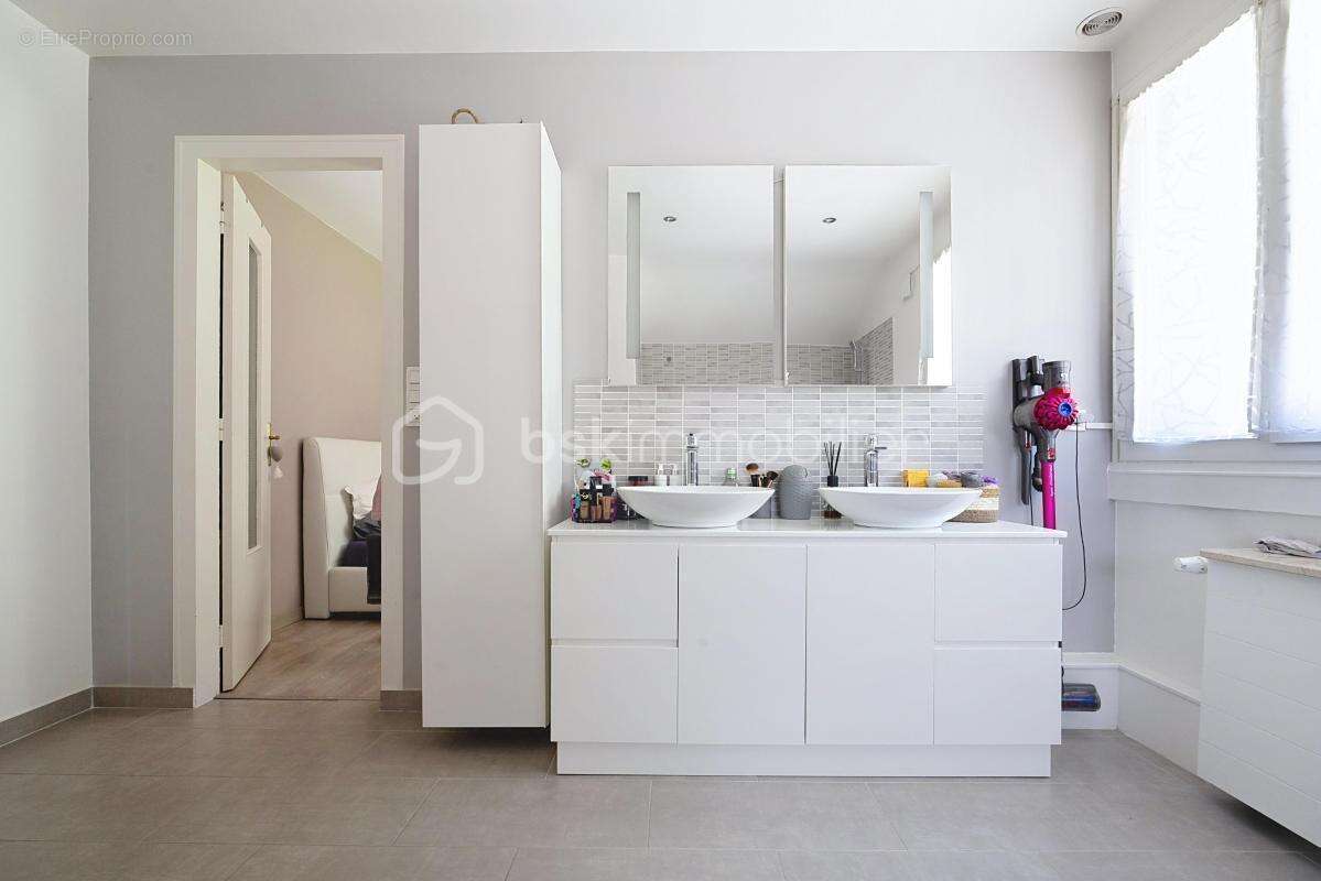 Maison familiale, proche gare - photo 10