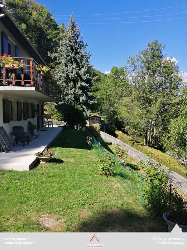Maison à ENGINS