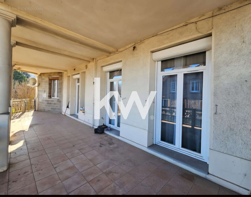 Appartement à FRAISSES