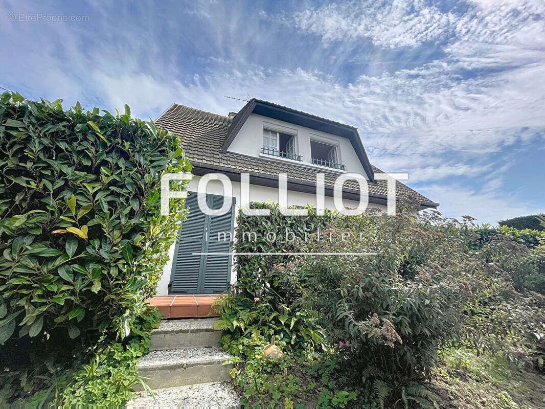 Maison à AMFREVILLE