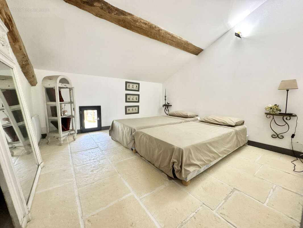Propriété de prestige comprenant gîtes, une piscine et des dépendances - photo 12