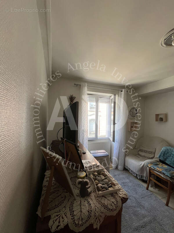 Appartement T3 au 2eme étage avec balcon - Pontcharra  (69490 Vindry-sur-Turdine) - photo 6
