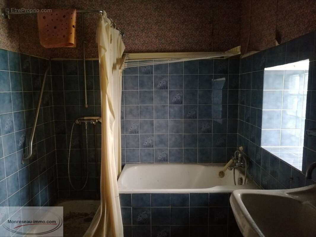 Maison à PONT-DE-VAUX