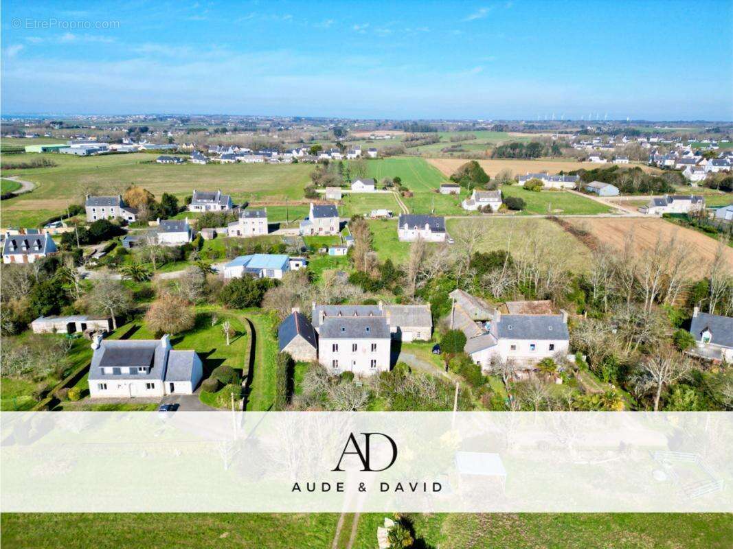 Maison à POULDREUZIC