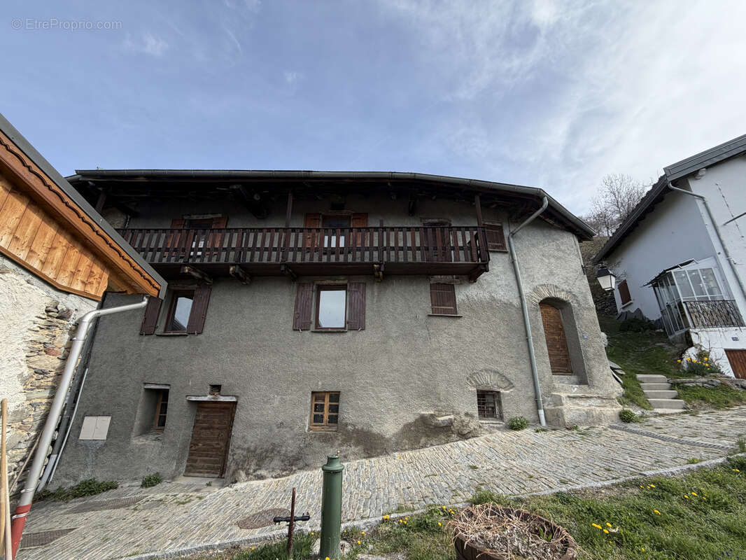 Maison à SAINT-MICHEL-DE-MAURIENNE