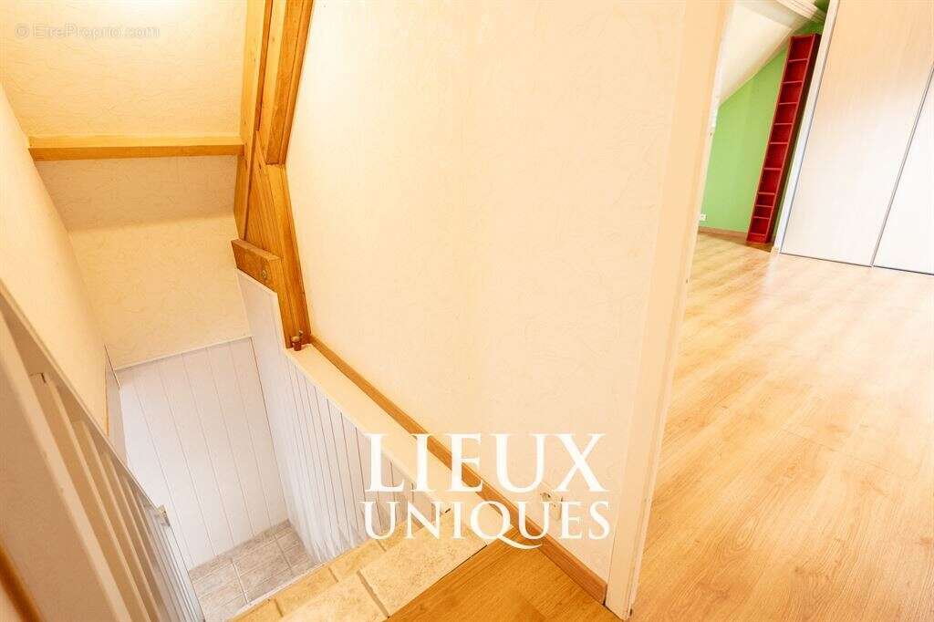 Maison à PRUNAY-CASSEREAU