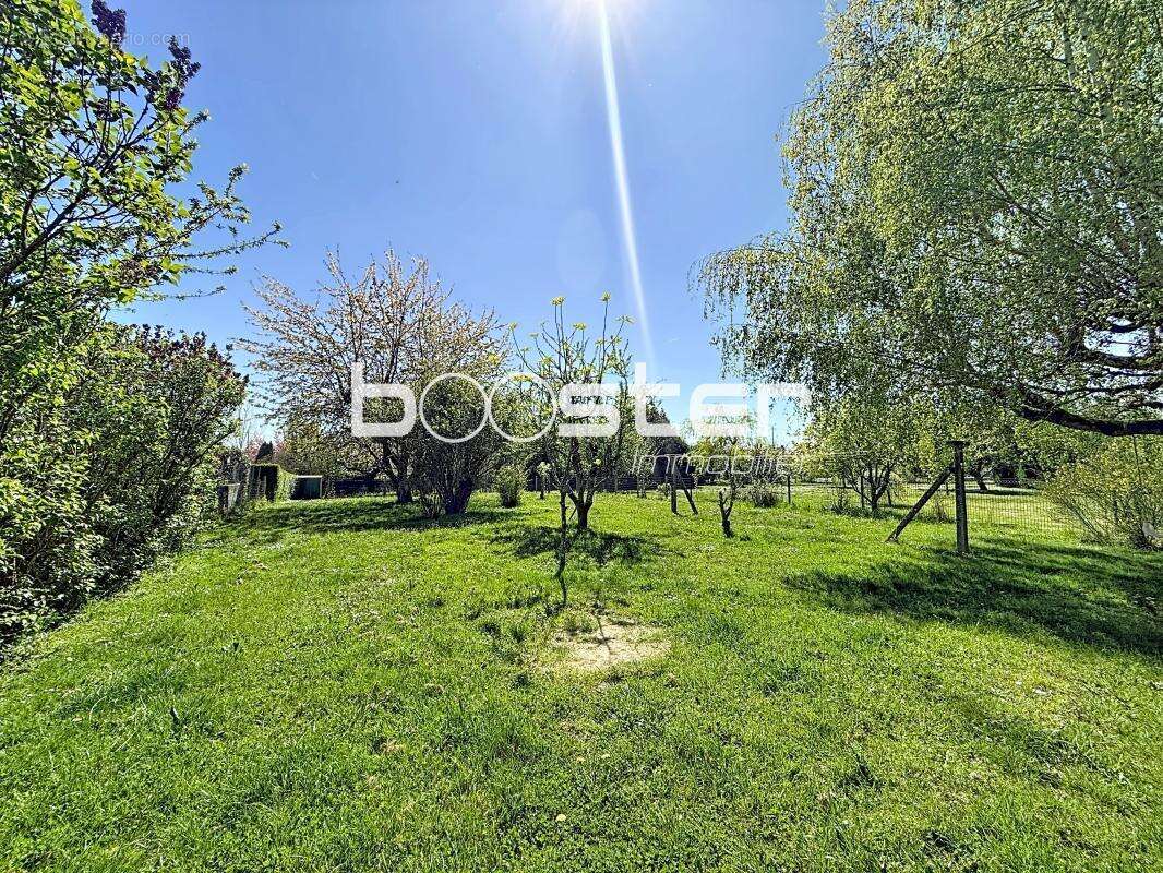 Maison à SAINT-YRIEIX-LA-PERCHE