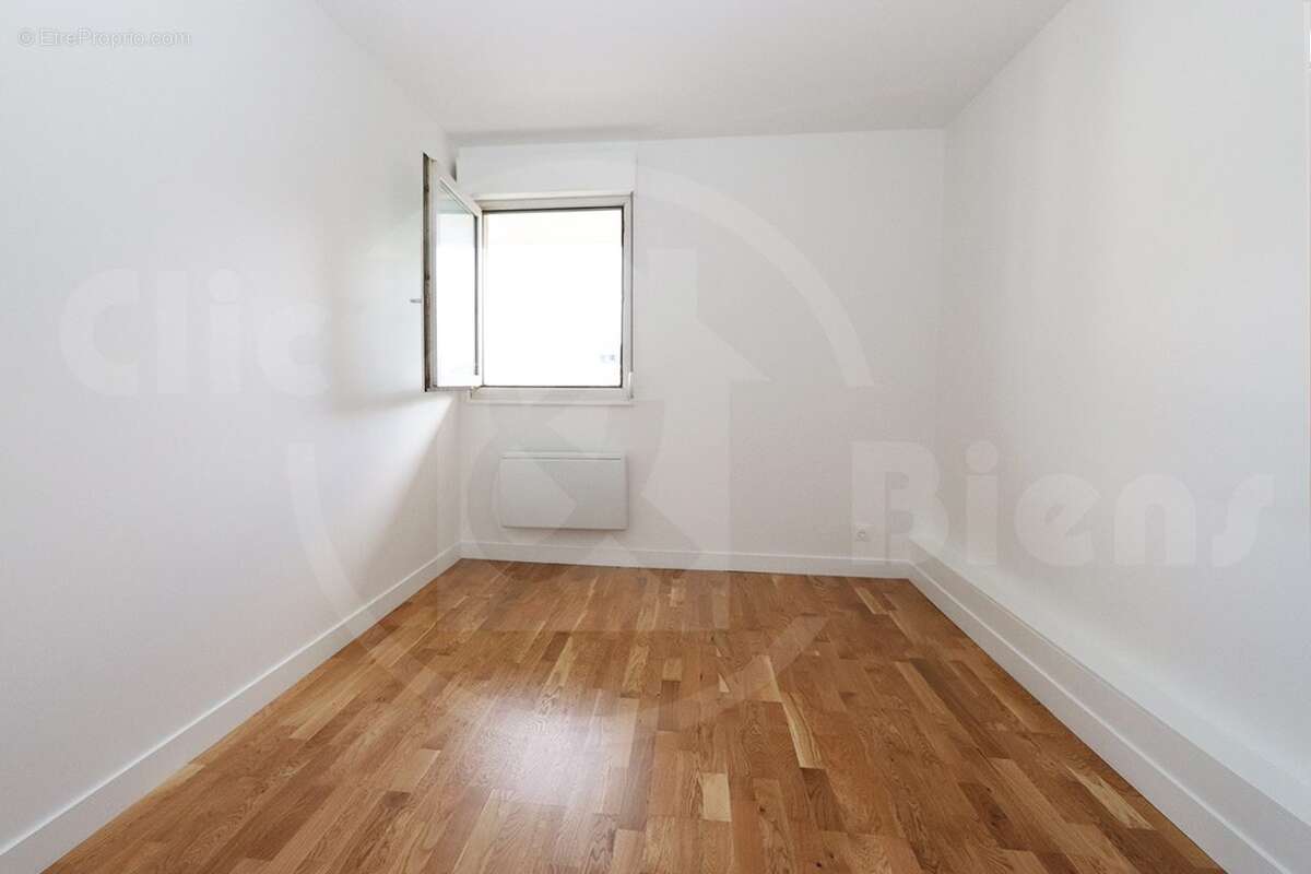 012025 - Appartement à CLAMART