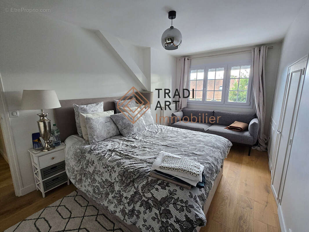 Maison à SAINT-MICHEL-SUR-ORGE