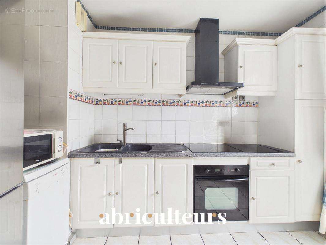 Grand 2 pièces avec terrasse et garage en vente à Bron (69500) - photo 6
