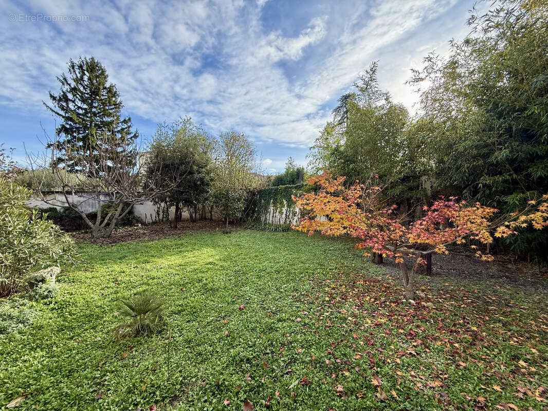 Appartement à BOURG-LES-VALENCE