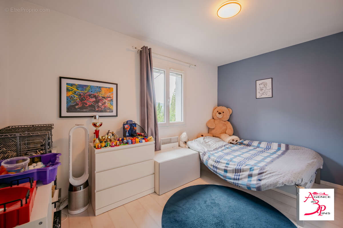 Maison 90 m² à Pierrefeu-Du-Var  - photo 8