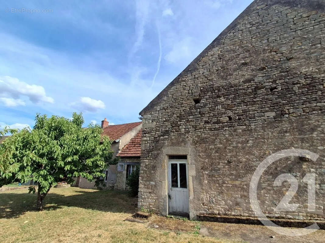 Maison à LYS
