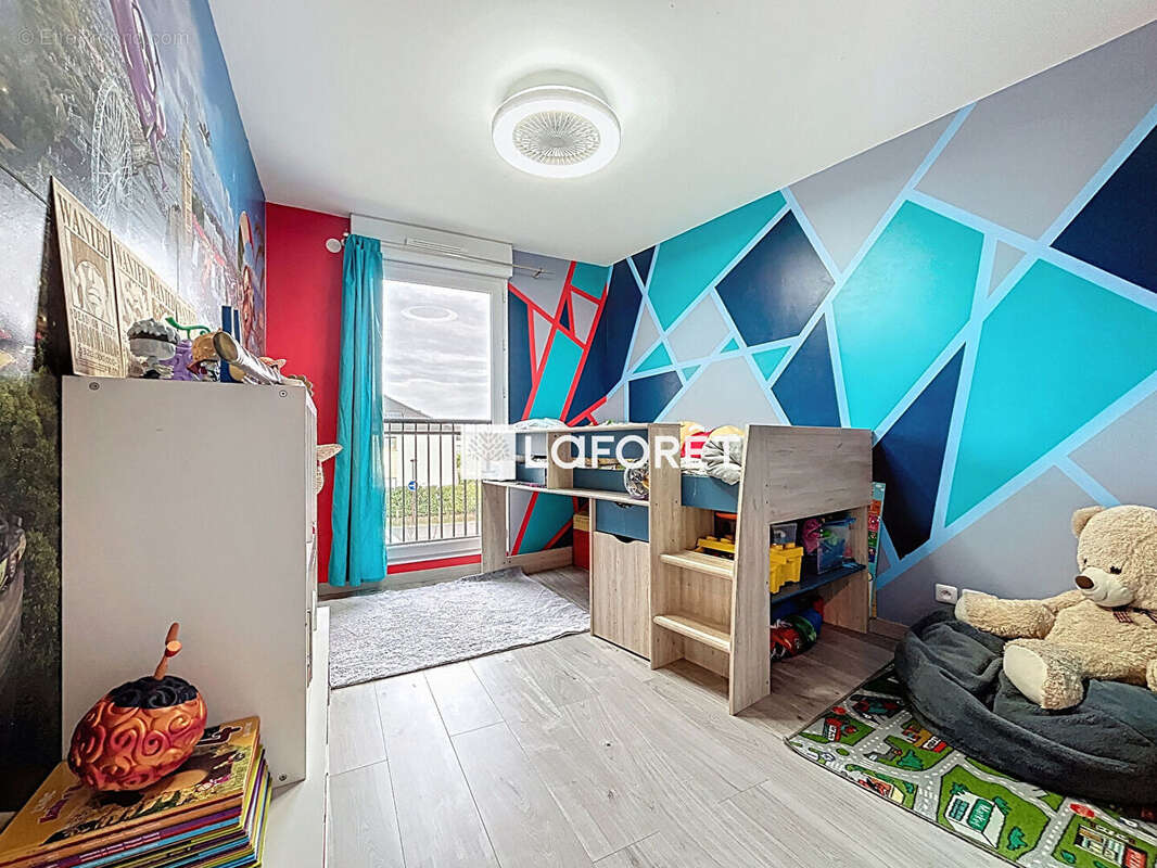 Appartement à VERT-SAINT-DENIS