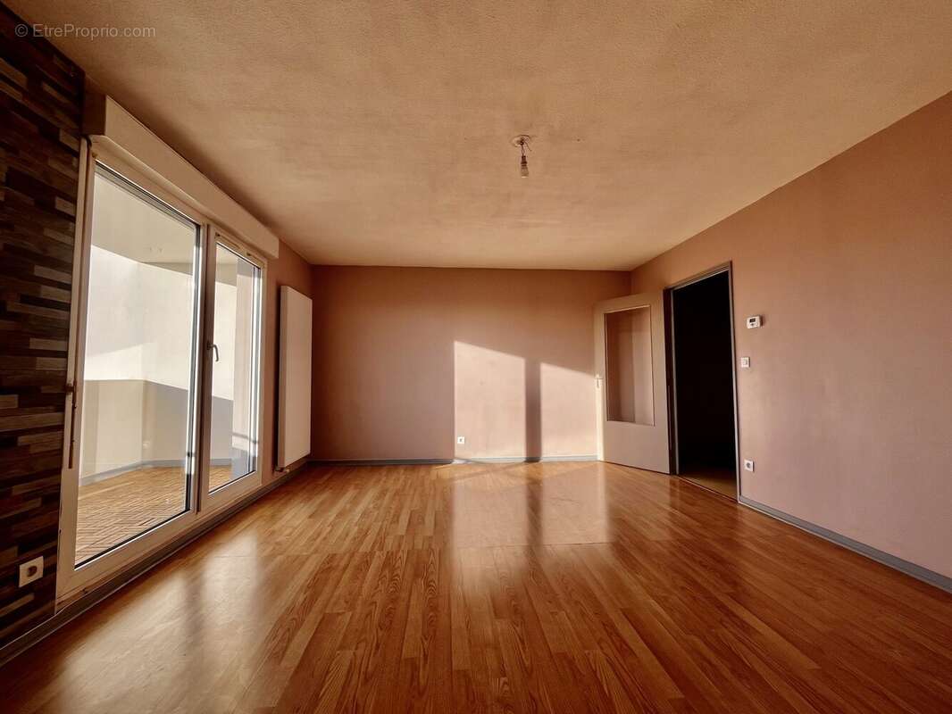 Appartement à VENISSIEUX