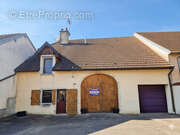 Maison à NOIDANS-LE-FERROUX