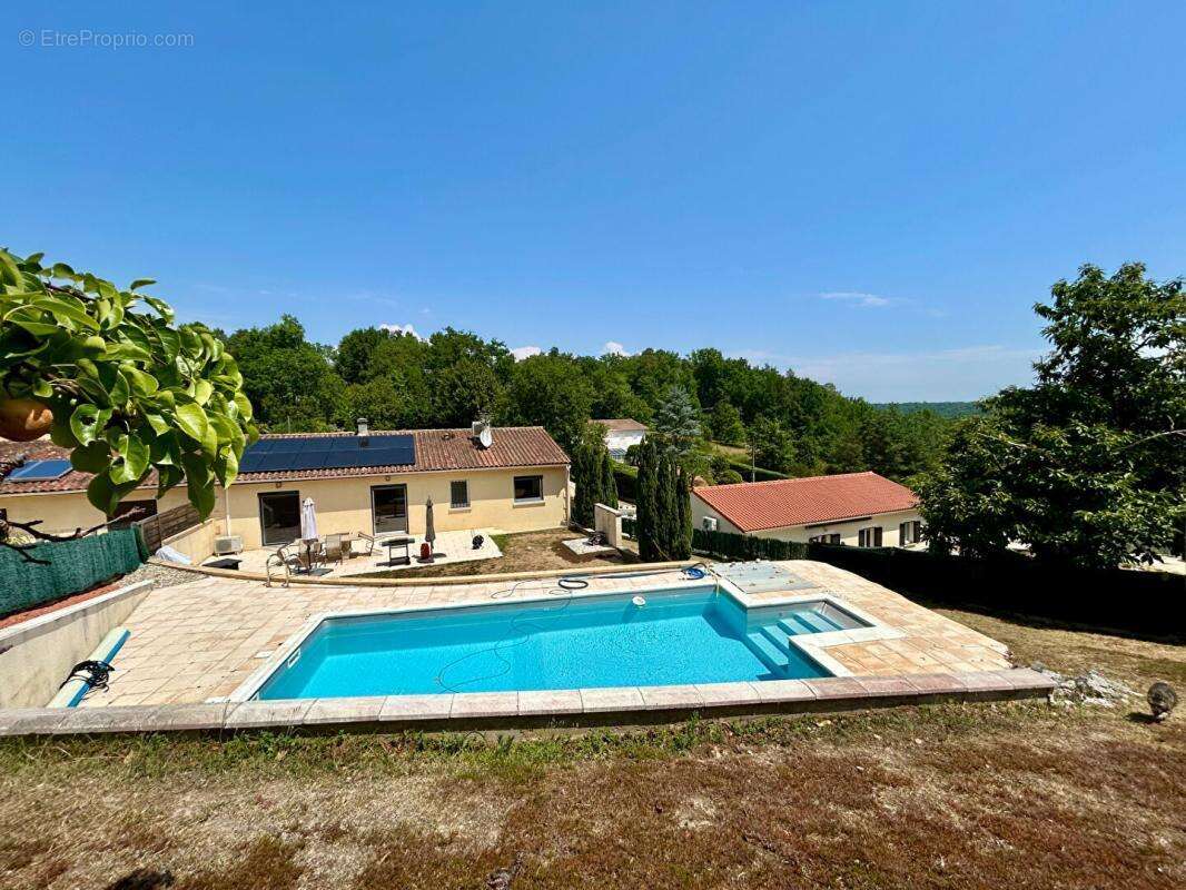 A vendre, superbe maison de 170m² sur les hauteurs de Chancelade 24650 - photo 16