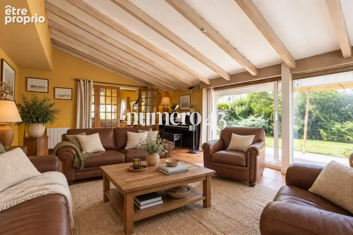 Maison 8 pièces 209 m² à vendre à Saint-Medard-En-Jalles (33160) - photo 6
