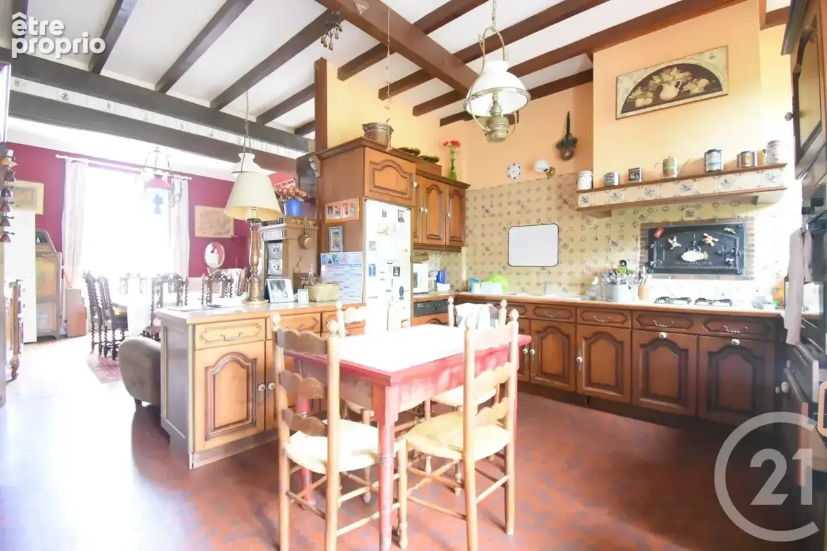 Maison 8 pièces 181 m² à vendre à Saint-Germain-Des-Fosses (03260) - photo 3