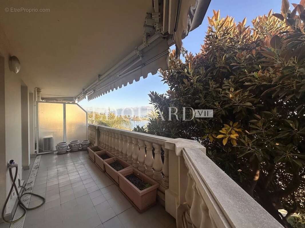 Appartement à MENTON