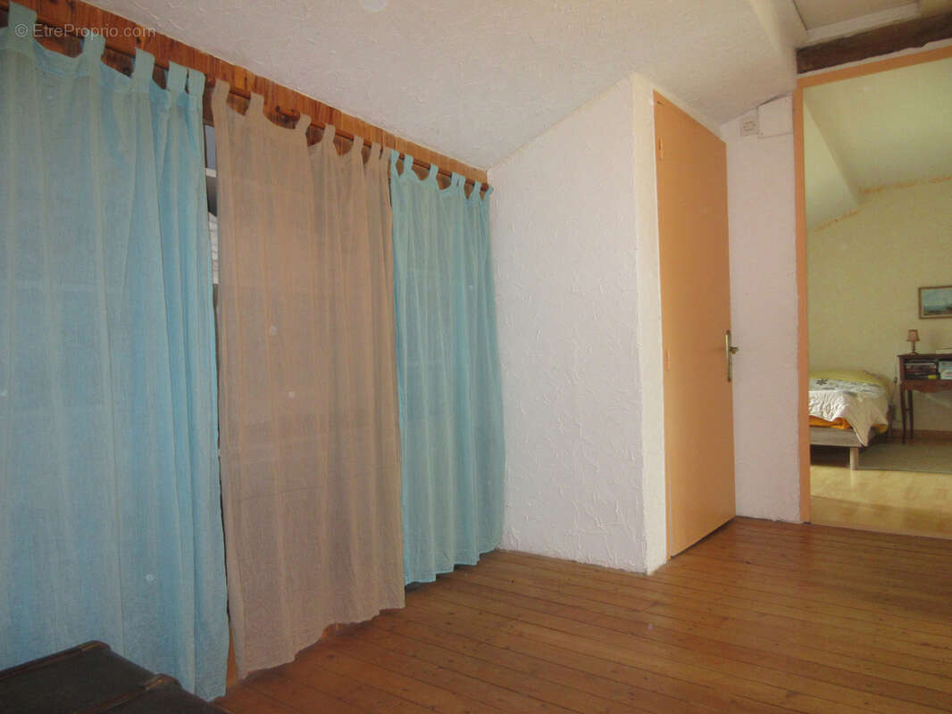 Maison à SAINT-MARCEL