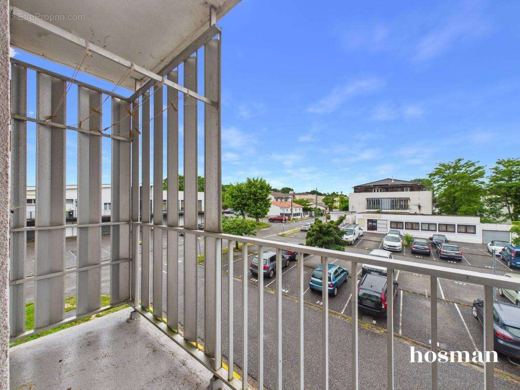 Appartement 5 pièces de 83 m² avec double balcon et parking - Avenue Léon Blum, Pessac - photo 16