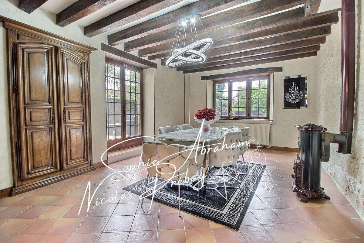 Maison à ANGERVILLE