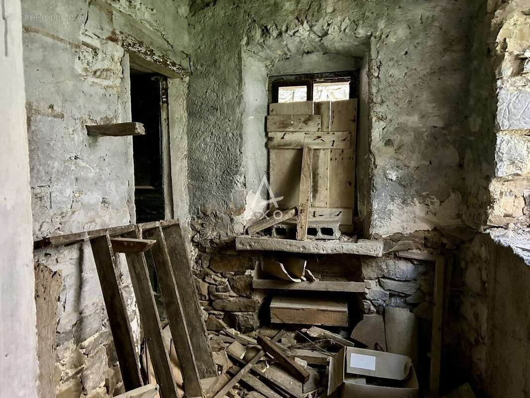 Maison à SAINT-AUBAN-SUR-L&#039;OUVEZE