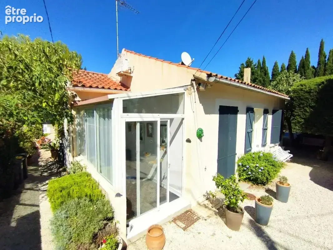 Maison à LES ANGLES