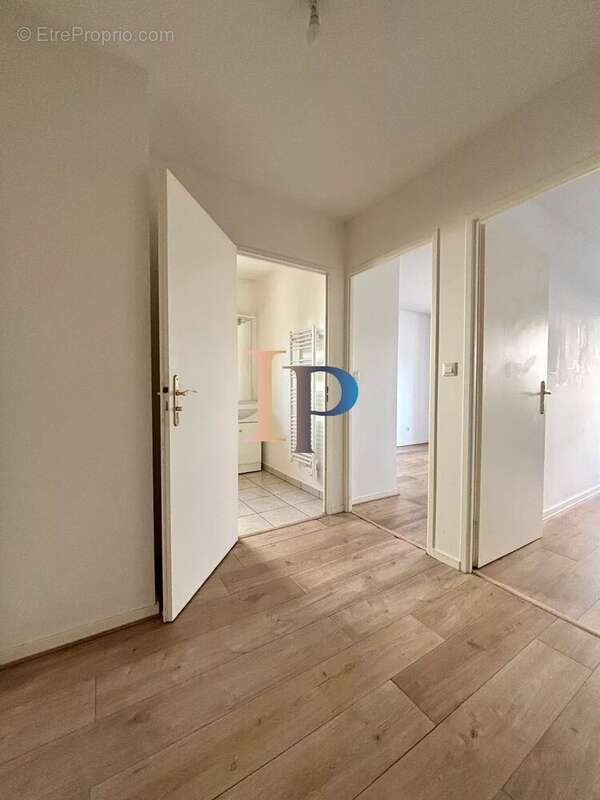 Appartement à LE COTEAU
