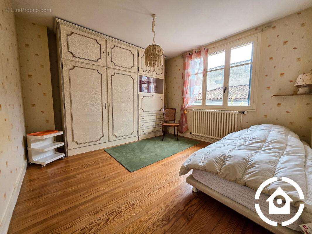 Maison familiale 4 chambres + dépendance et cour - photo 20