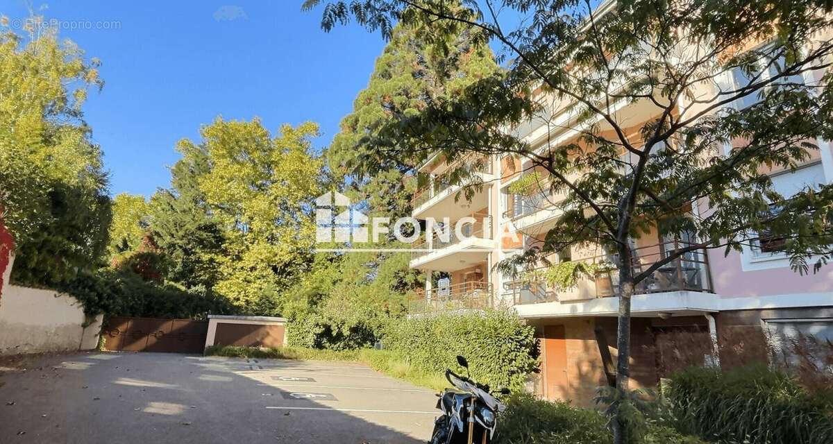 Appartement à CRAPONNE