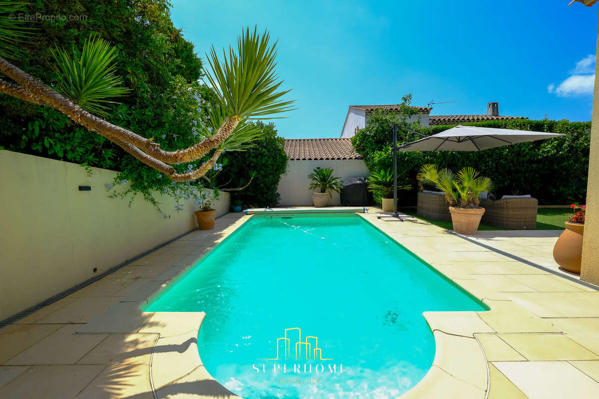 Maison familiale T5 avec piscine   Un véritable havre de paix aux Caillols (Marseille 13012) - photo 7