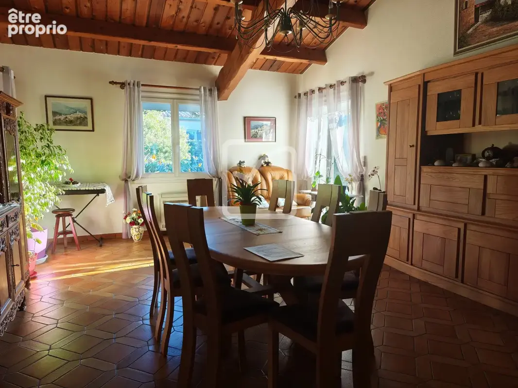 Agréable vaste maison d'habitation en zone calme et résidentielle - photo 12