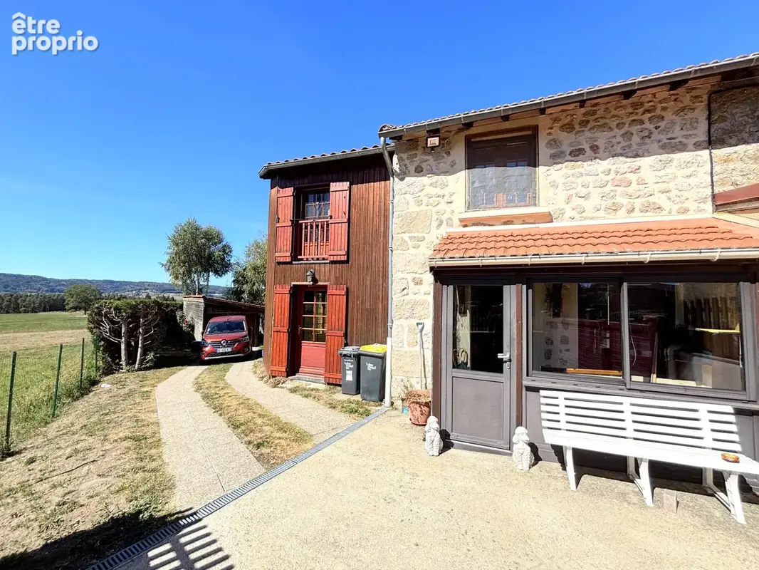 Usson-en-forez maison en pierre 3 chambres + bureau + garage avec terrain - photo 4