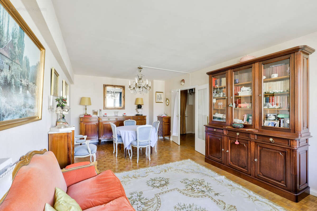 Appartement à SAINT-MANDE